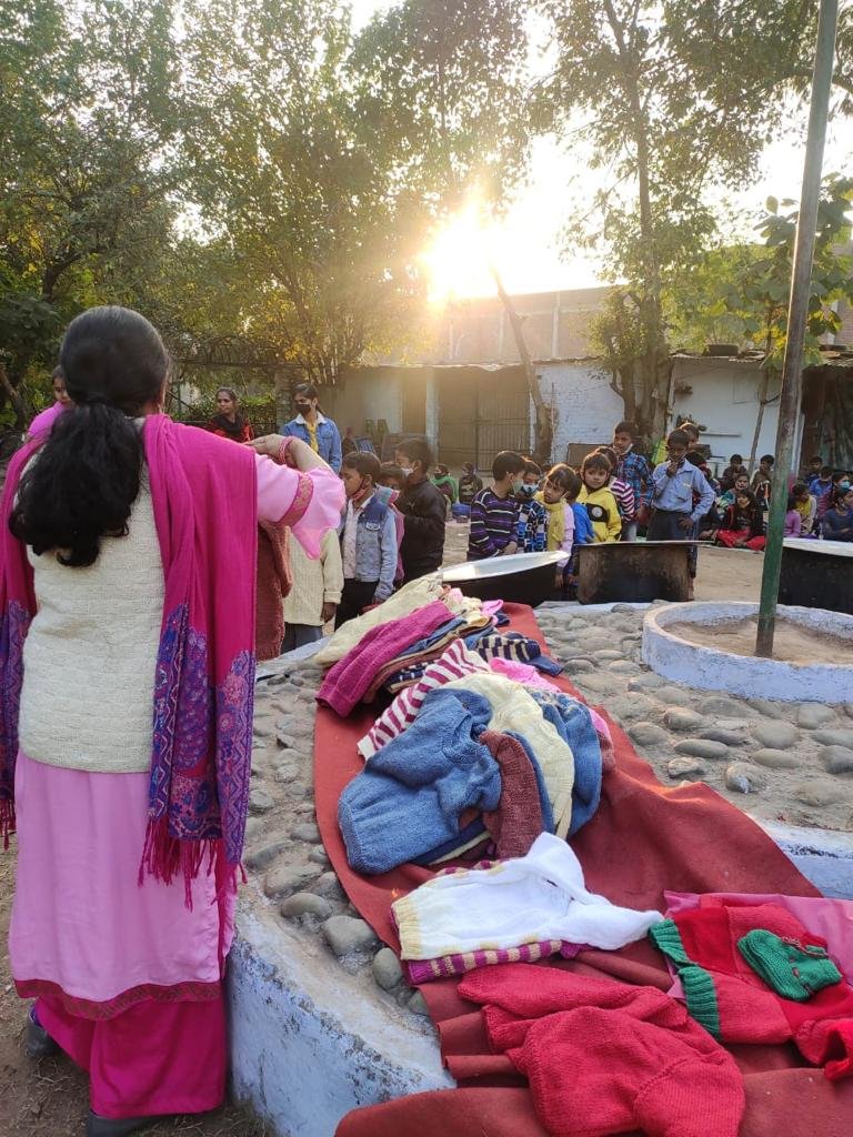 Clothes Distribution