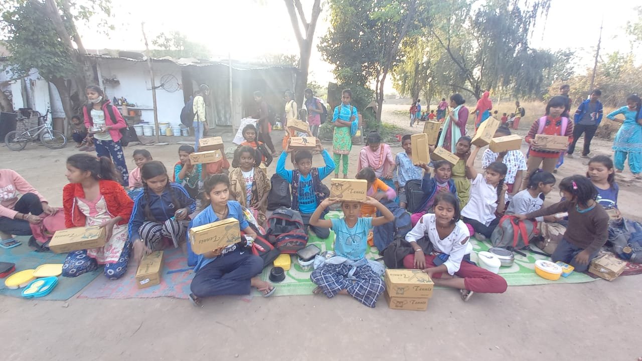 Shoes Distribution