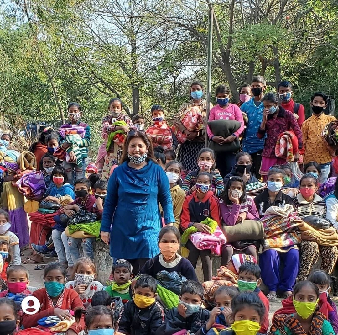 Blankets distribution