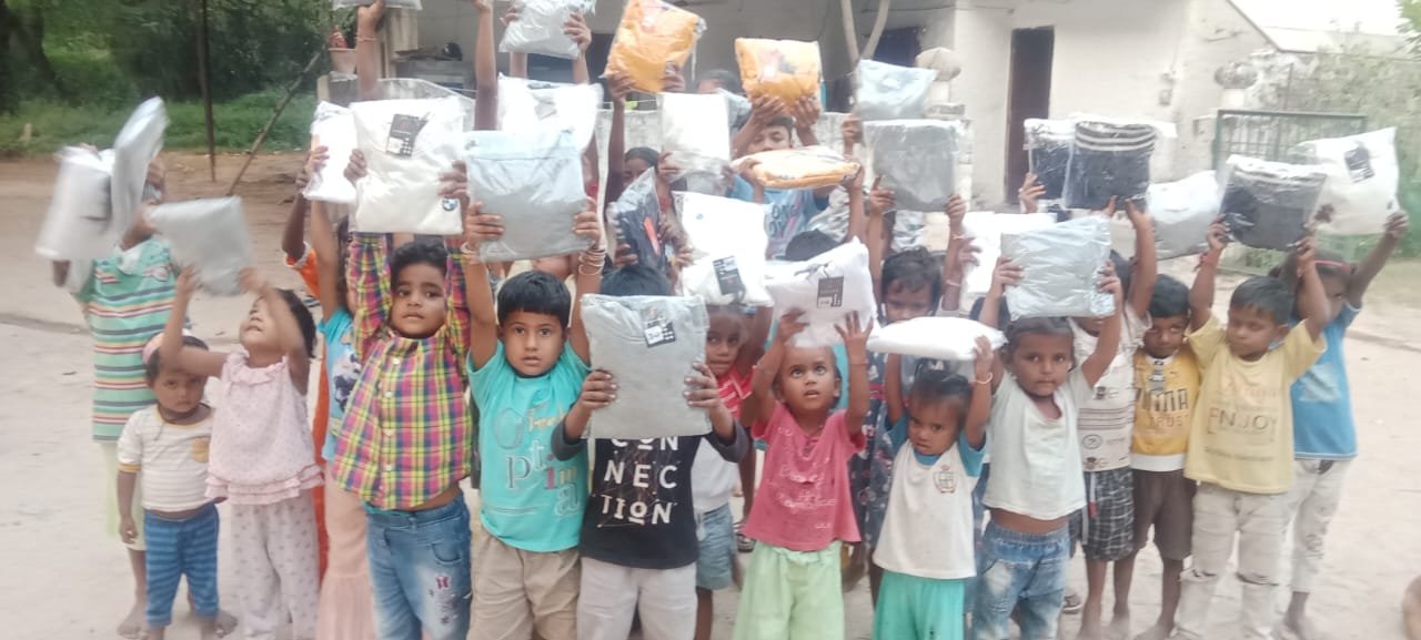 T-shirts & Sports Kits Distribution